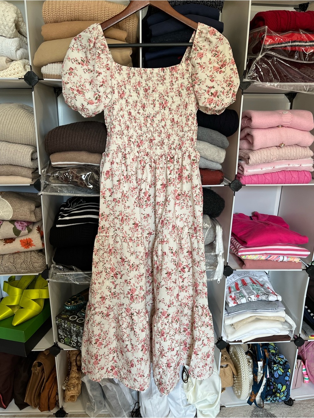 NWOT Floral Puff Sleeve Dress